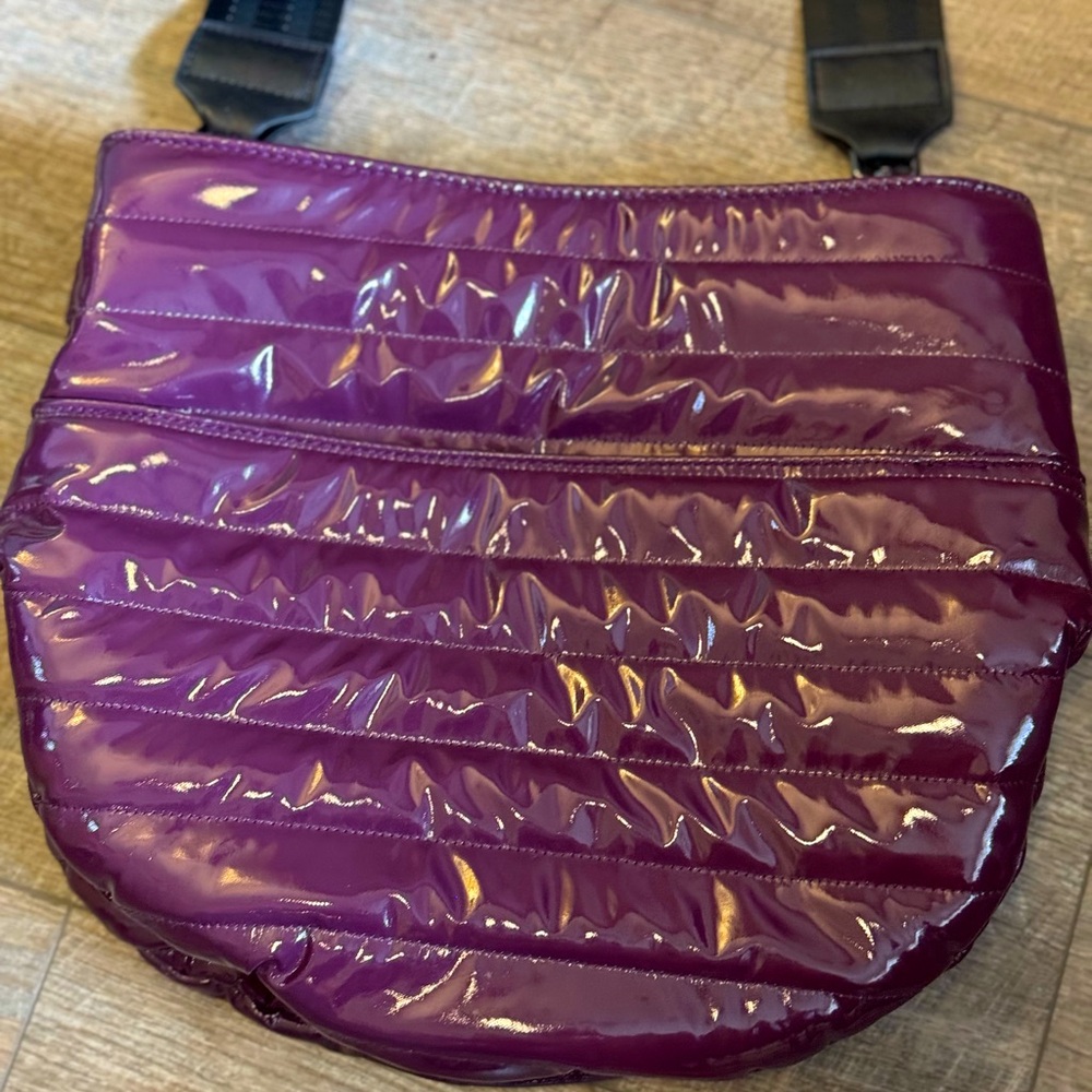 THINK ROYLYN aubergine crossbody